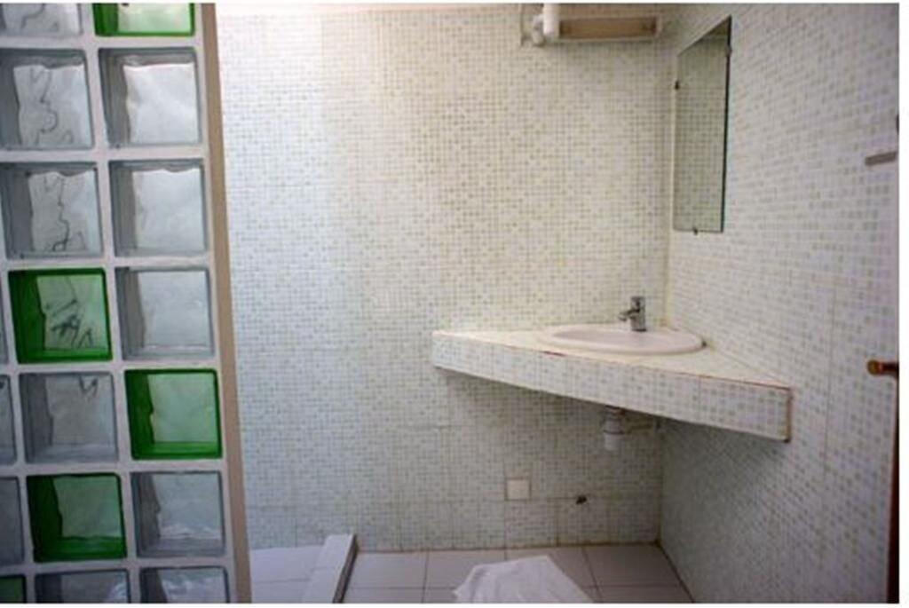 Equipamiento de Habitación Villa Rosa