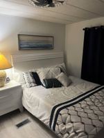 Alojamiento - Cozy 2-bedroom mobile home with AC in delightful Naples 55
+ community.