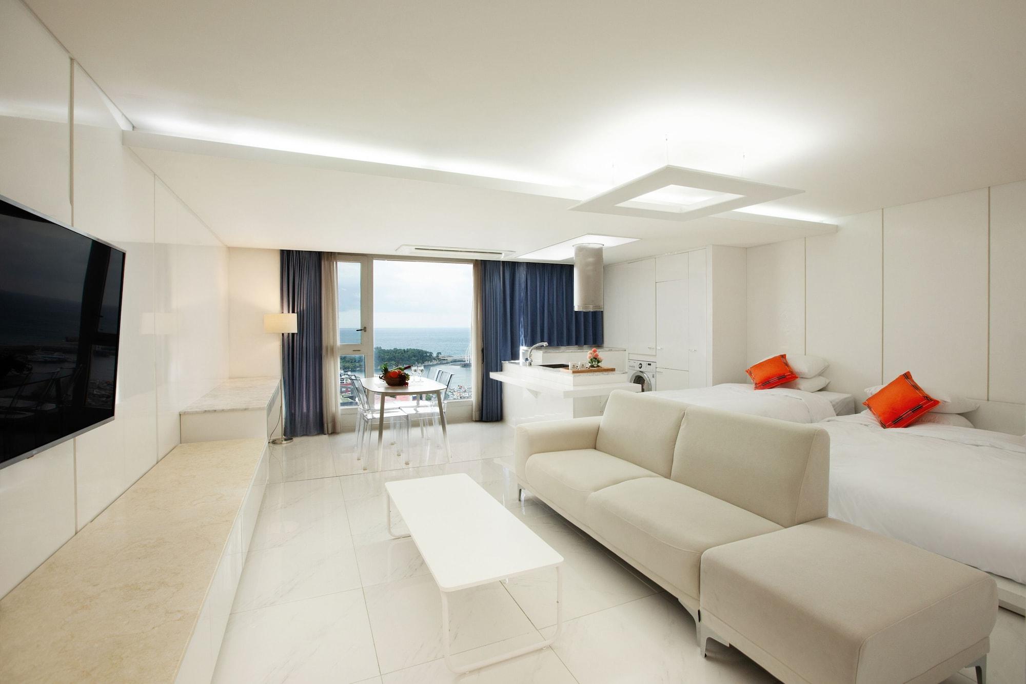 Varios ShinShin Hotel Jeju Ocean