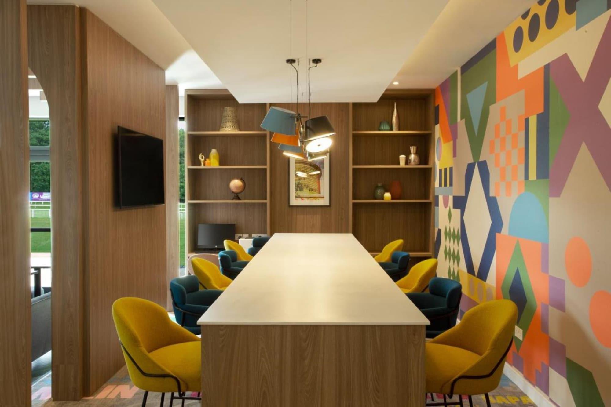 Centro de Negocios Hampton by Hilton Hamilton Park