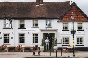 Alojamiento - Bel & The Dragon Odiham