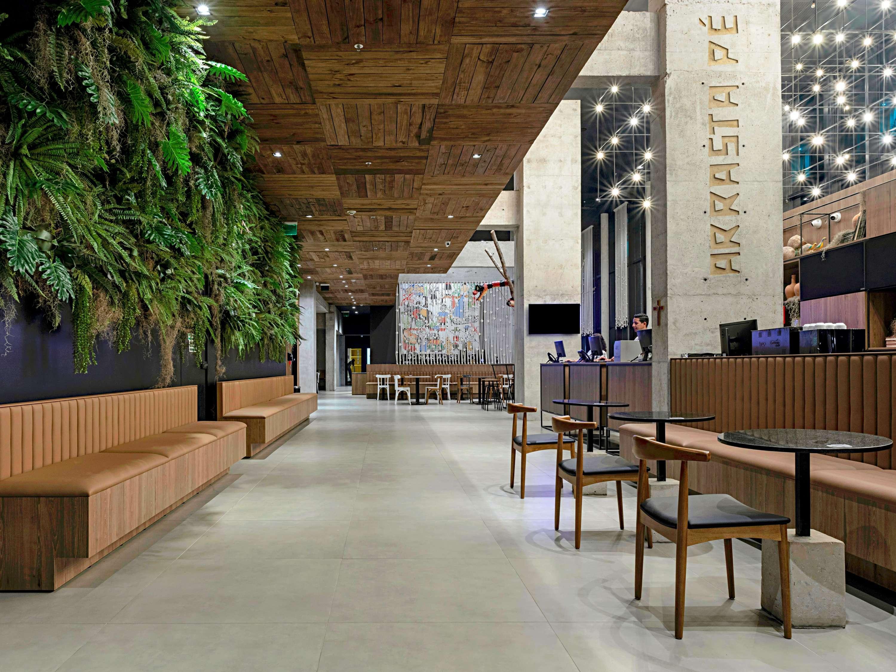 Restaurant Ibis Styles Maceió Pajuçara