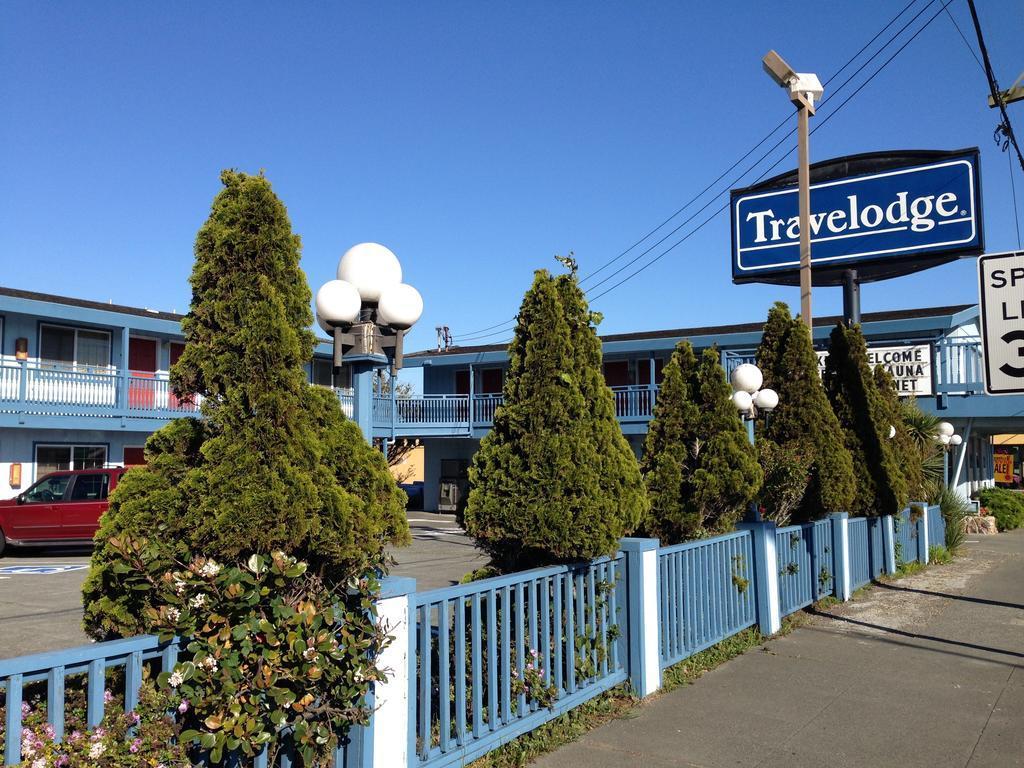 Vista Exterior Redwood Inn