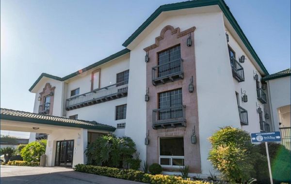 Quinta Dorada Hotel and Suites