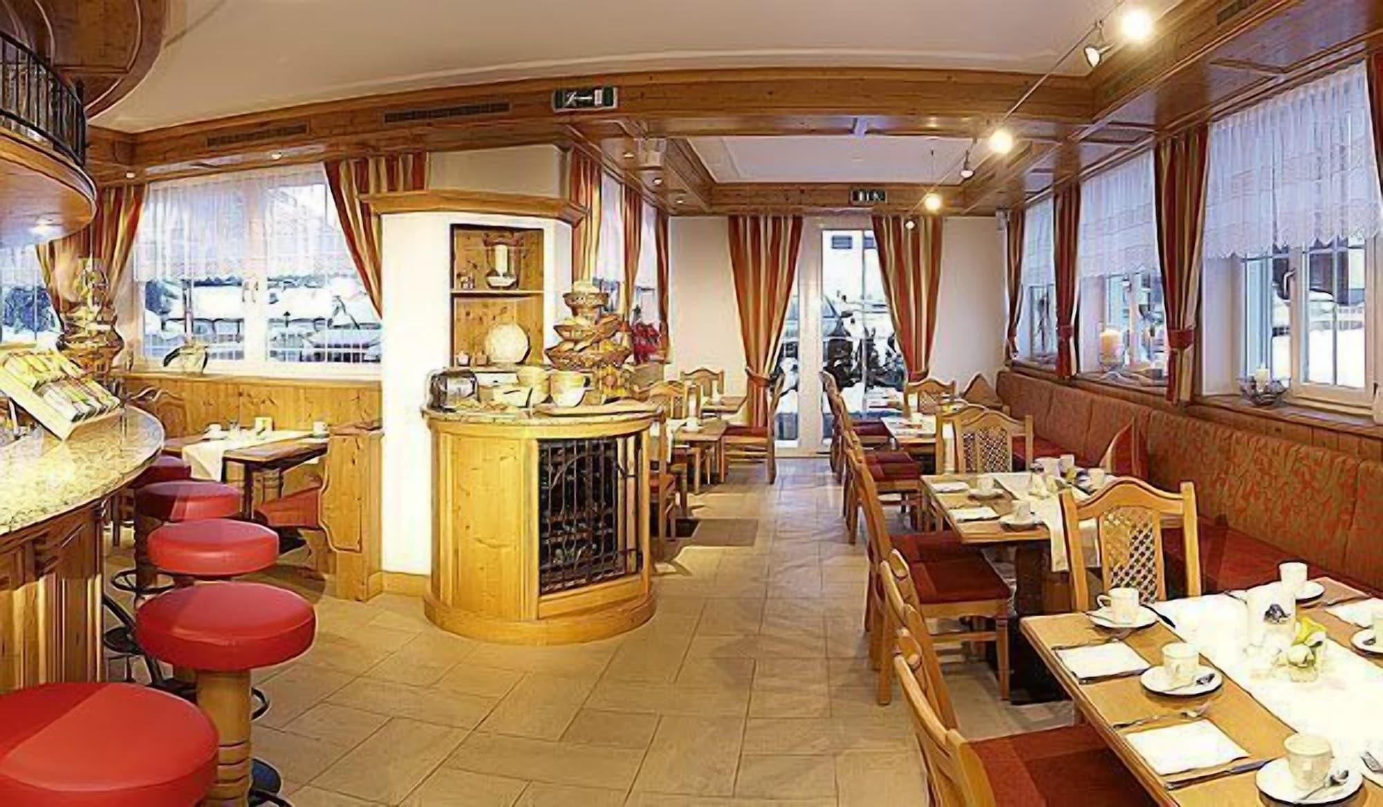 Restaurant Hotel Garni Alpenstern