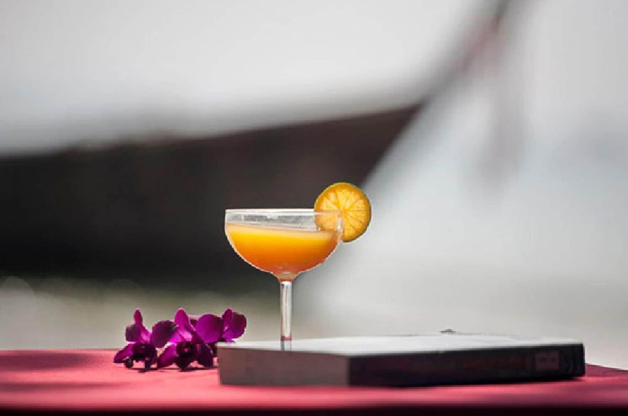 Bar/Salón The Cove Phi Phi