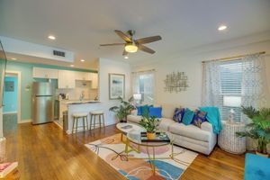 Arriendo temporal - Central Houston Apartment w/ Furnished Patio!