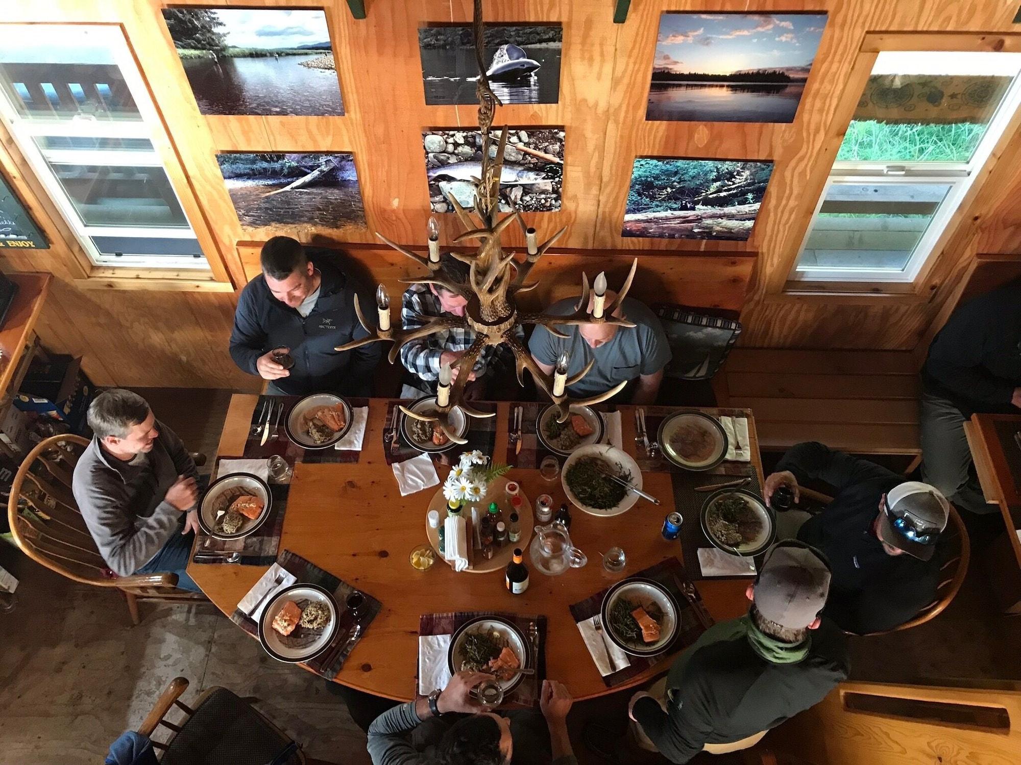 Restaurant Eagles Wings Wilderness Lodge
