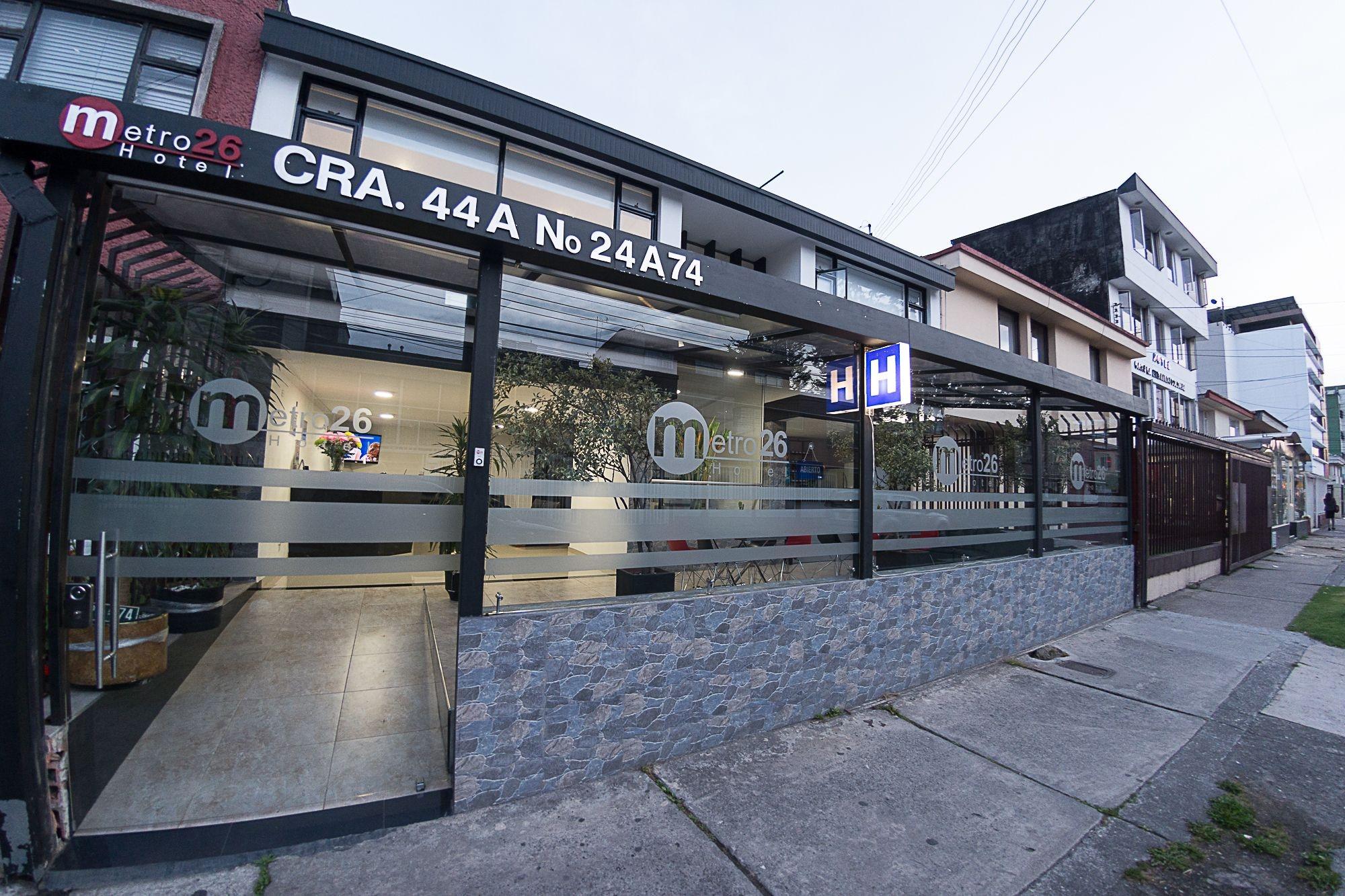 Vista Exterior Hotel Metro 26