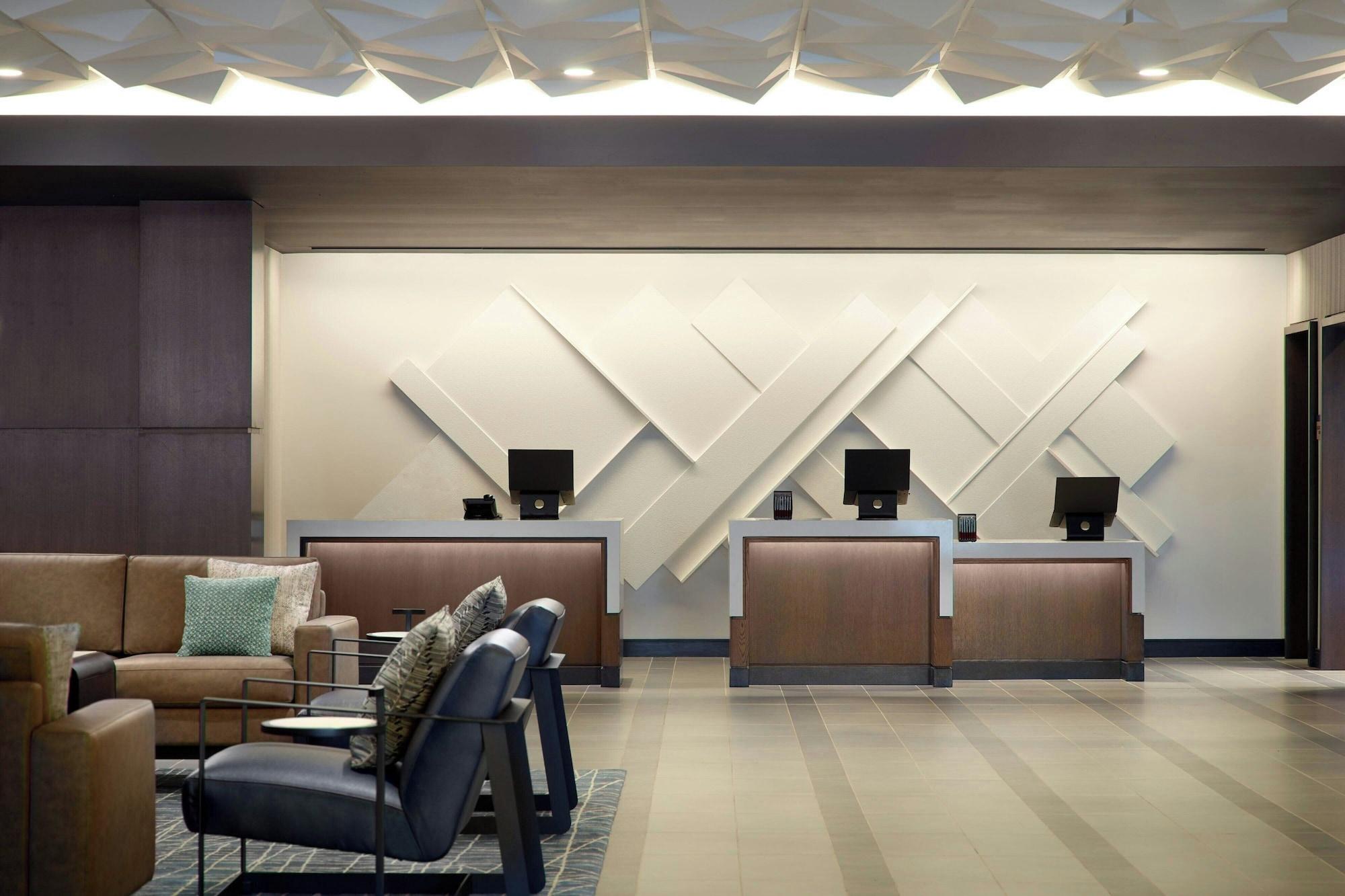 Vista Lobby Marriott Knoxville Downtown
