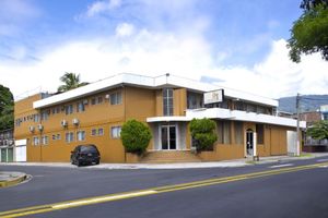 Alojamiento - Hotel Manantiales El Salvador