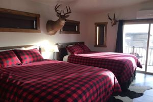 Alquiler Vacacional - C1: Modern cabin on Wind River on working cattle ranch