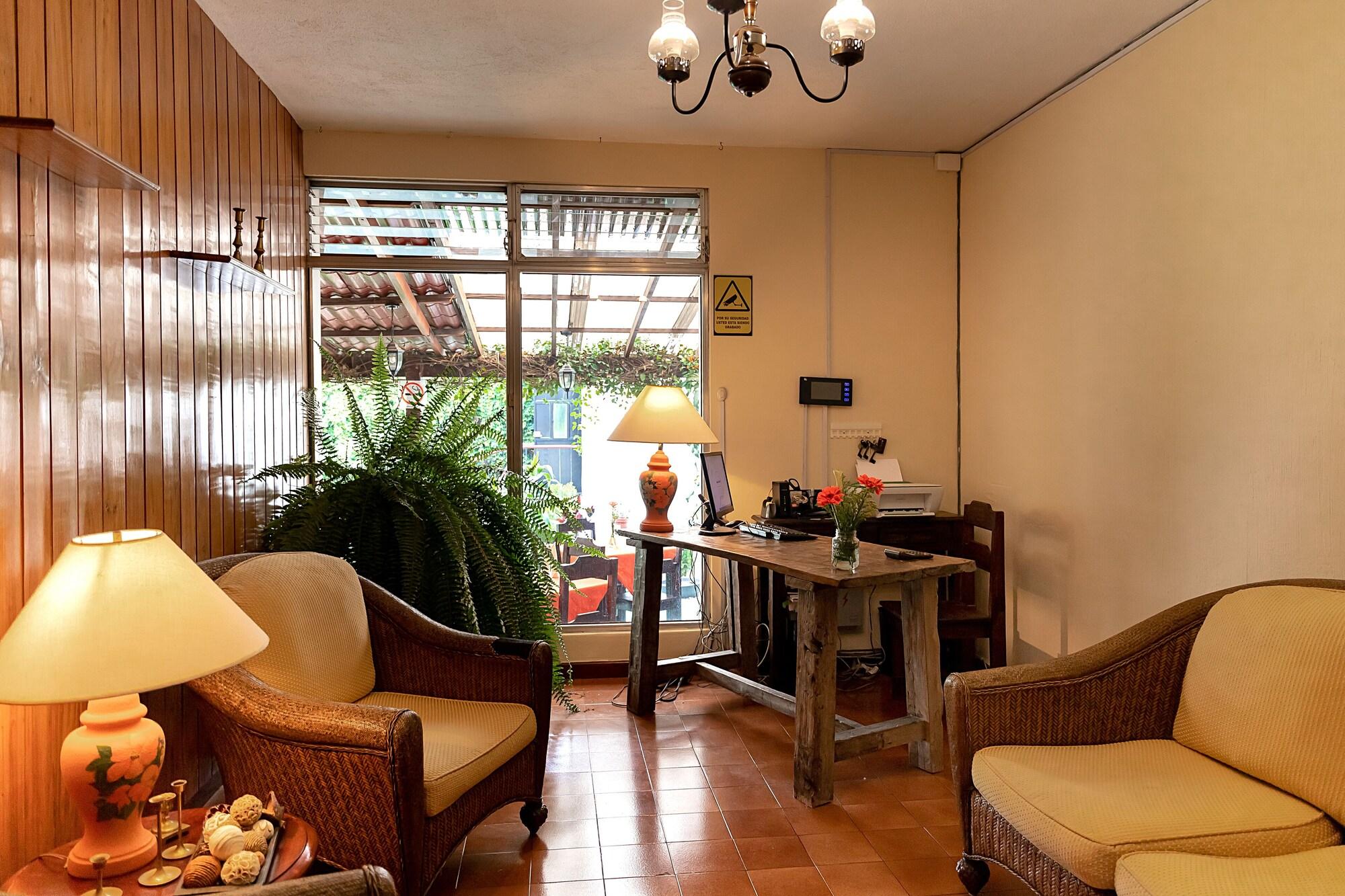 Vista Lobby Hostal Donde Regina