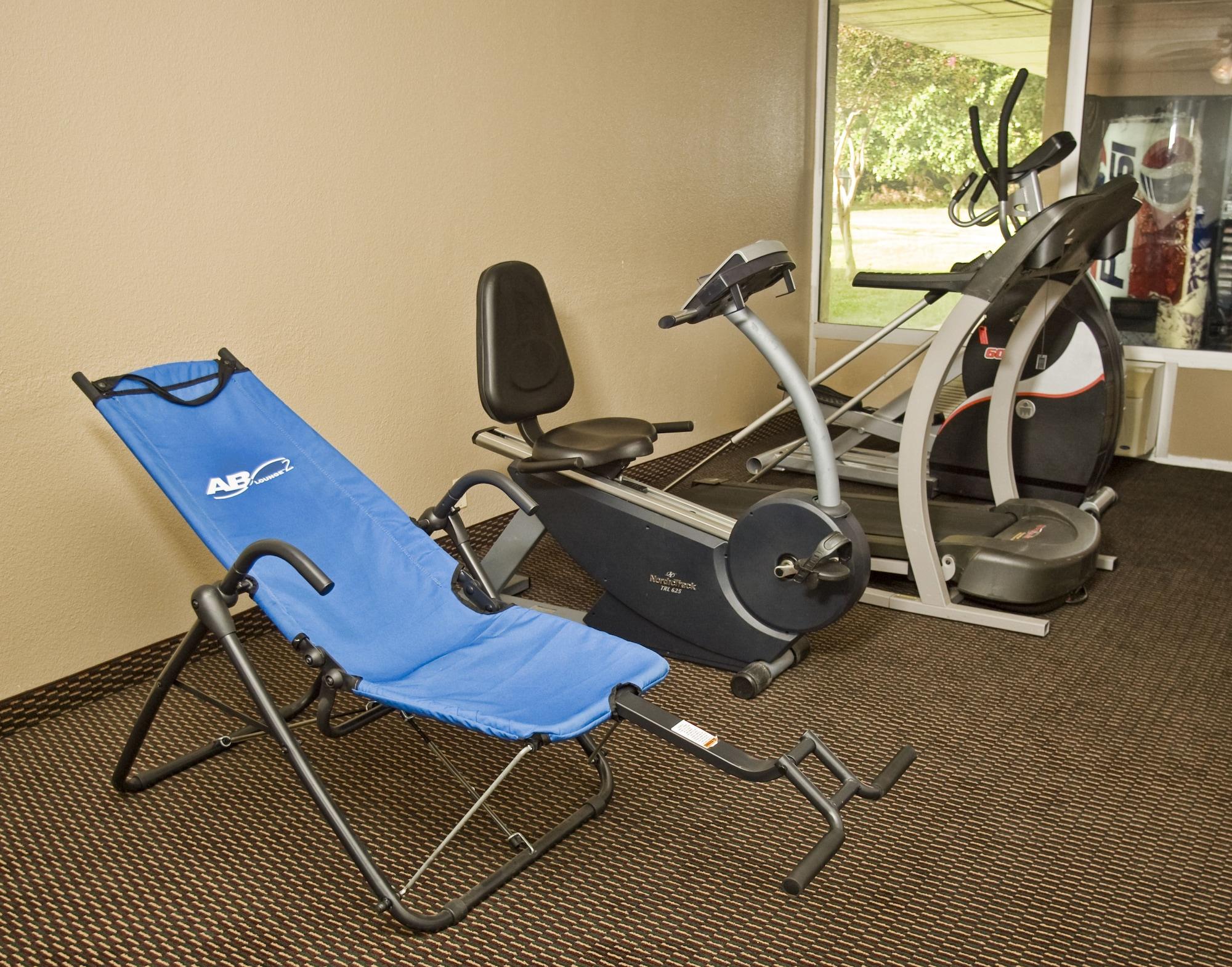 Gimnasio Express Inn & Suites