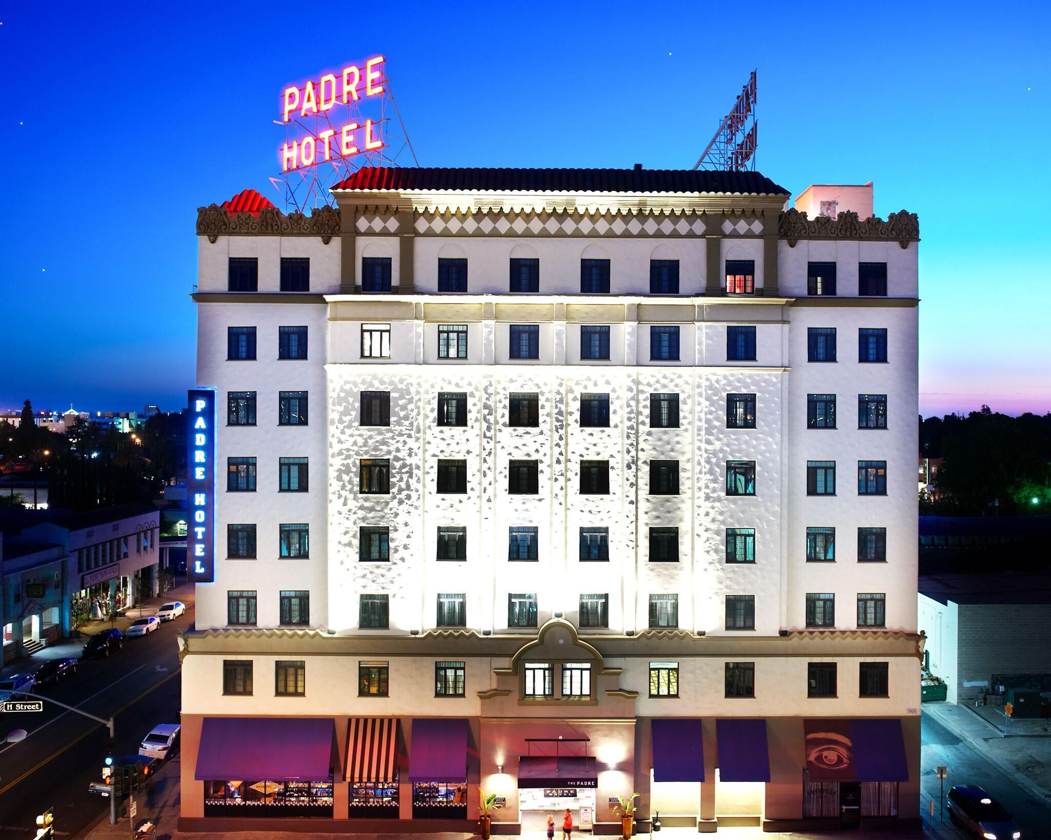 Vista Exterior The Padre Hotel