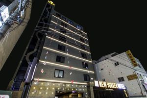 Alojamiento - New Yorker Hotel