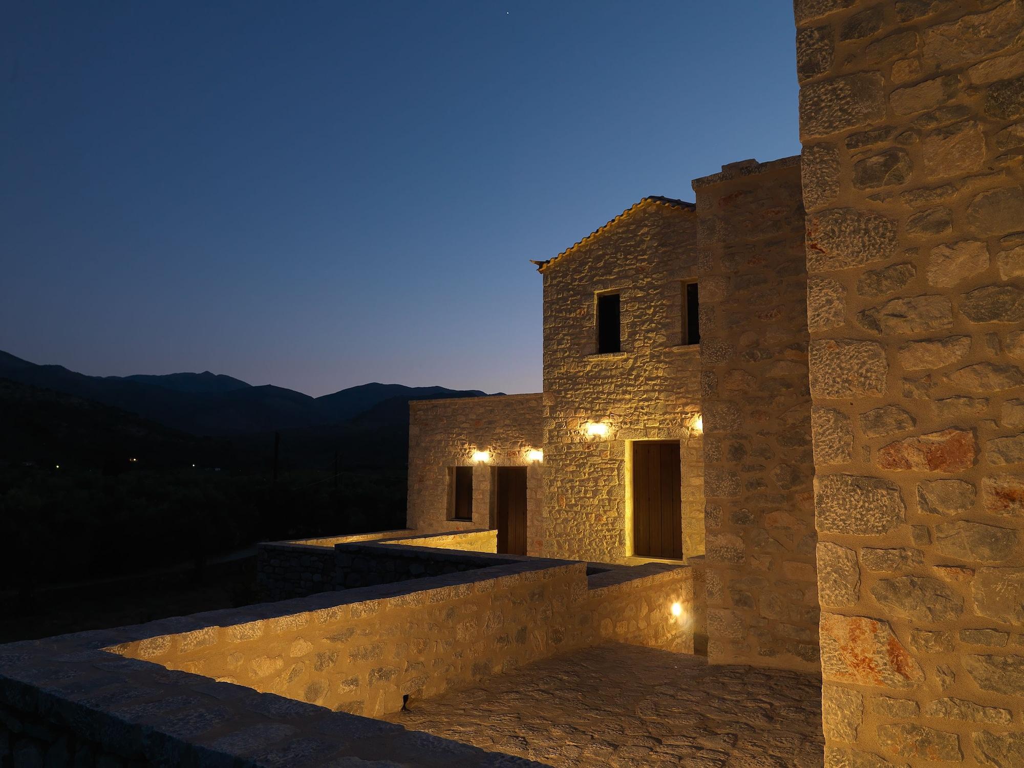 Vista Exterior Kamares Villas