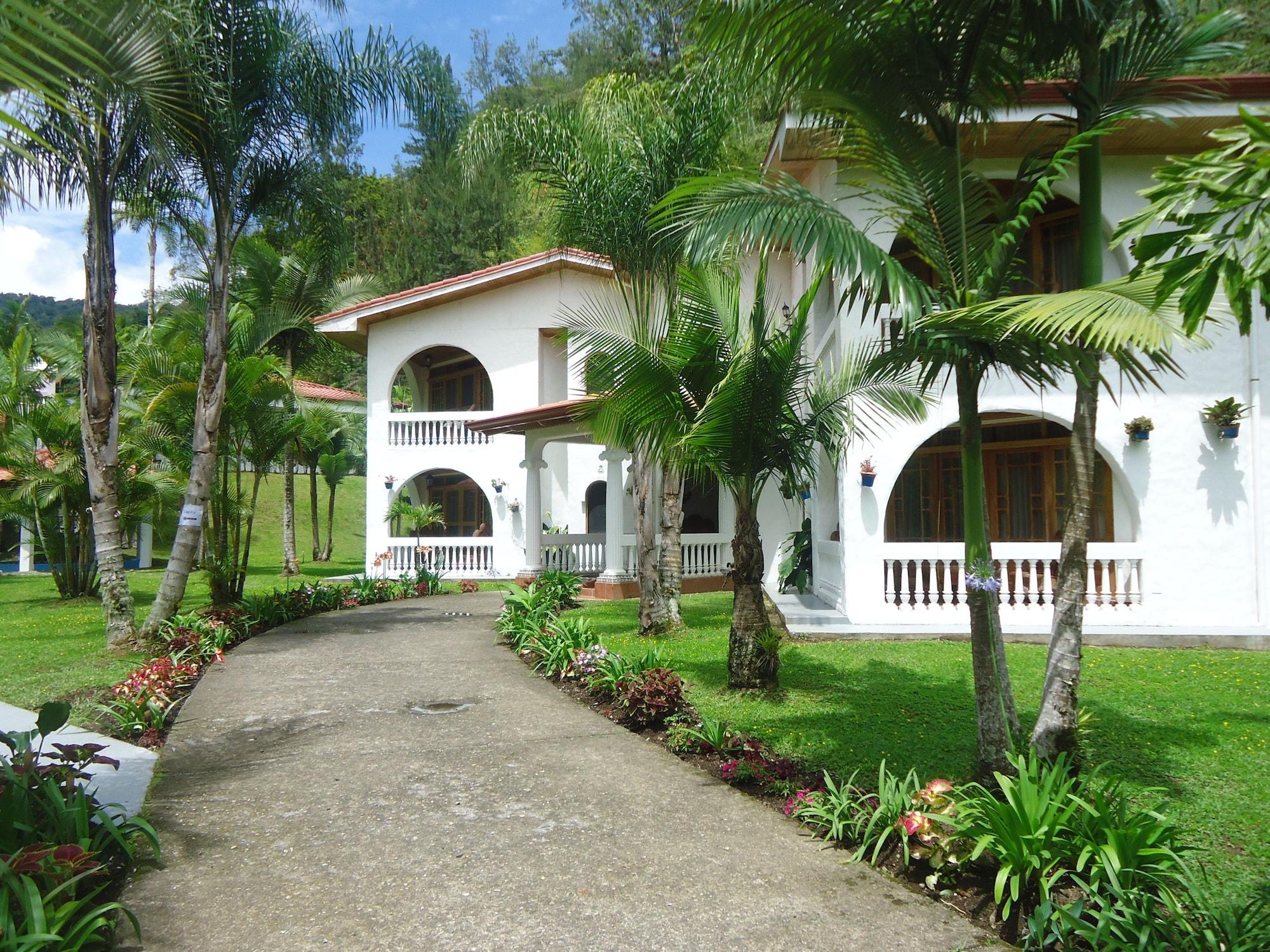 Vista Exterior Rio Perlas Thermal Resort & Spa