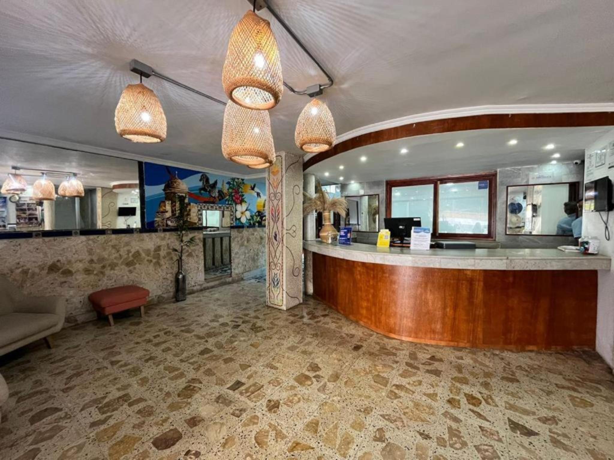 Vista Lobby Hotel Toledo FL