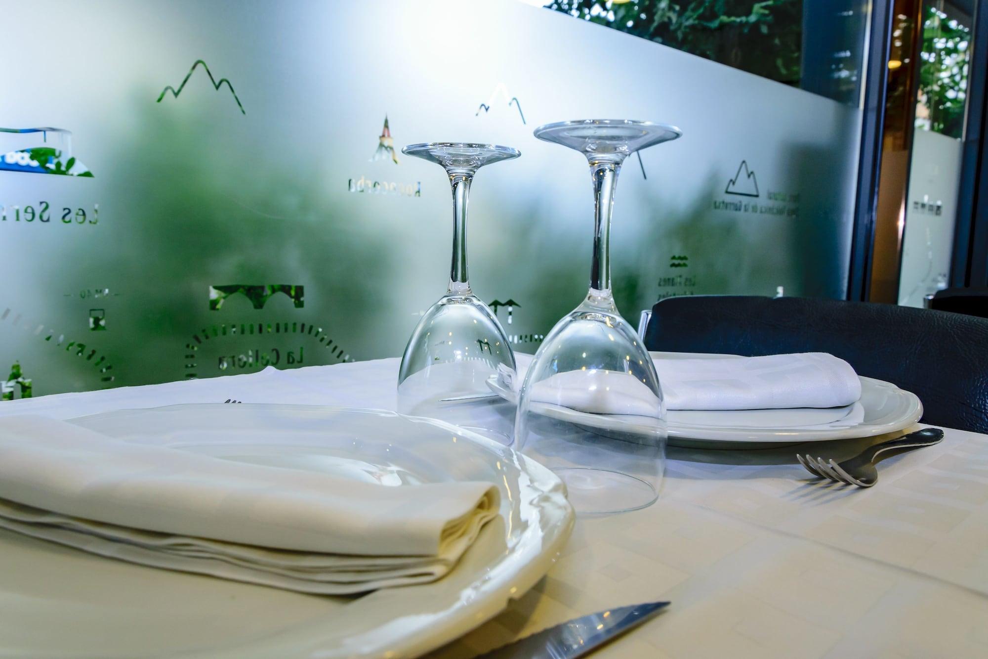 Restaurant Hotel Estació - Adults Only