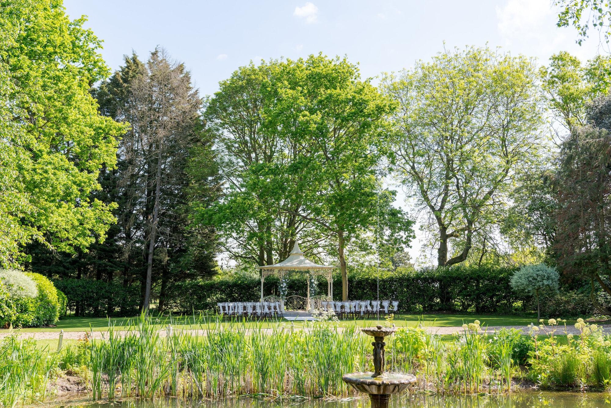 Vista Exterior Hintlesham Hall Hotel