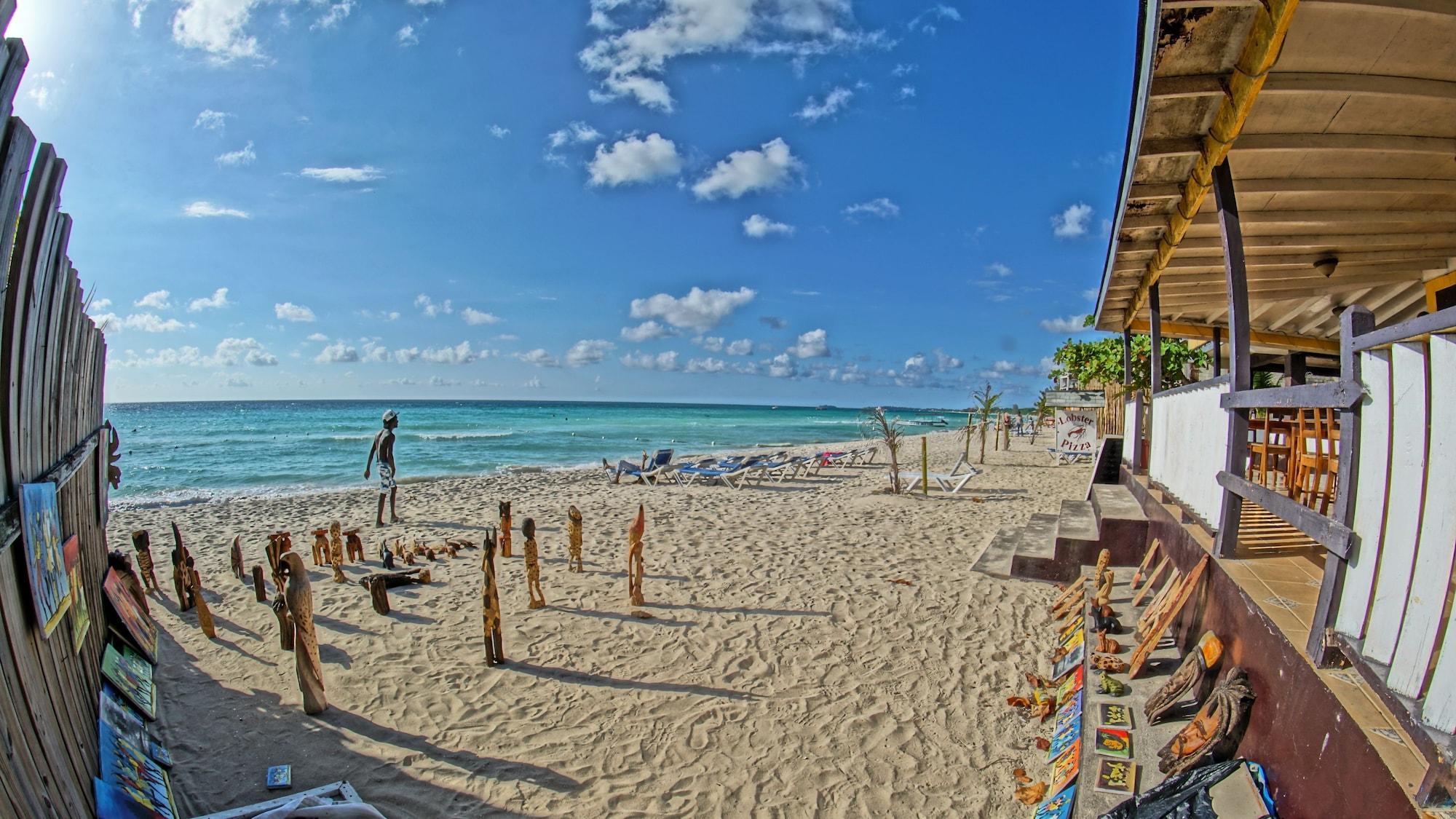 Playa Jamaica Tamboo Resort