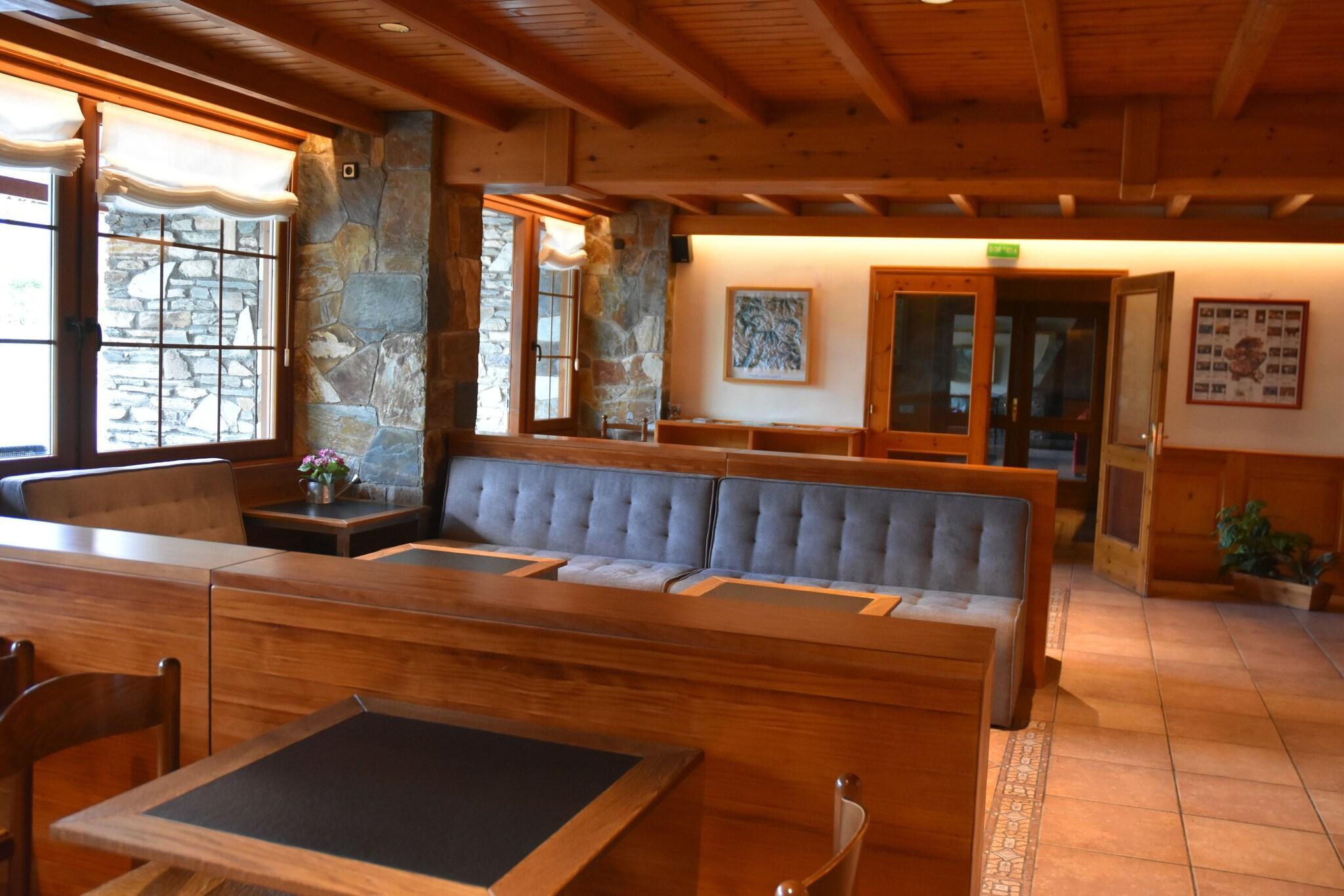 Bar/Salón La Morera