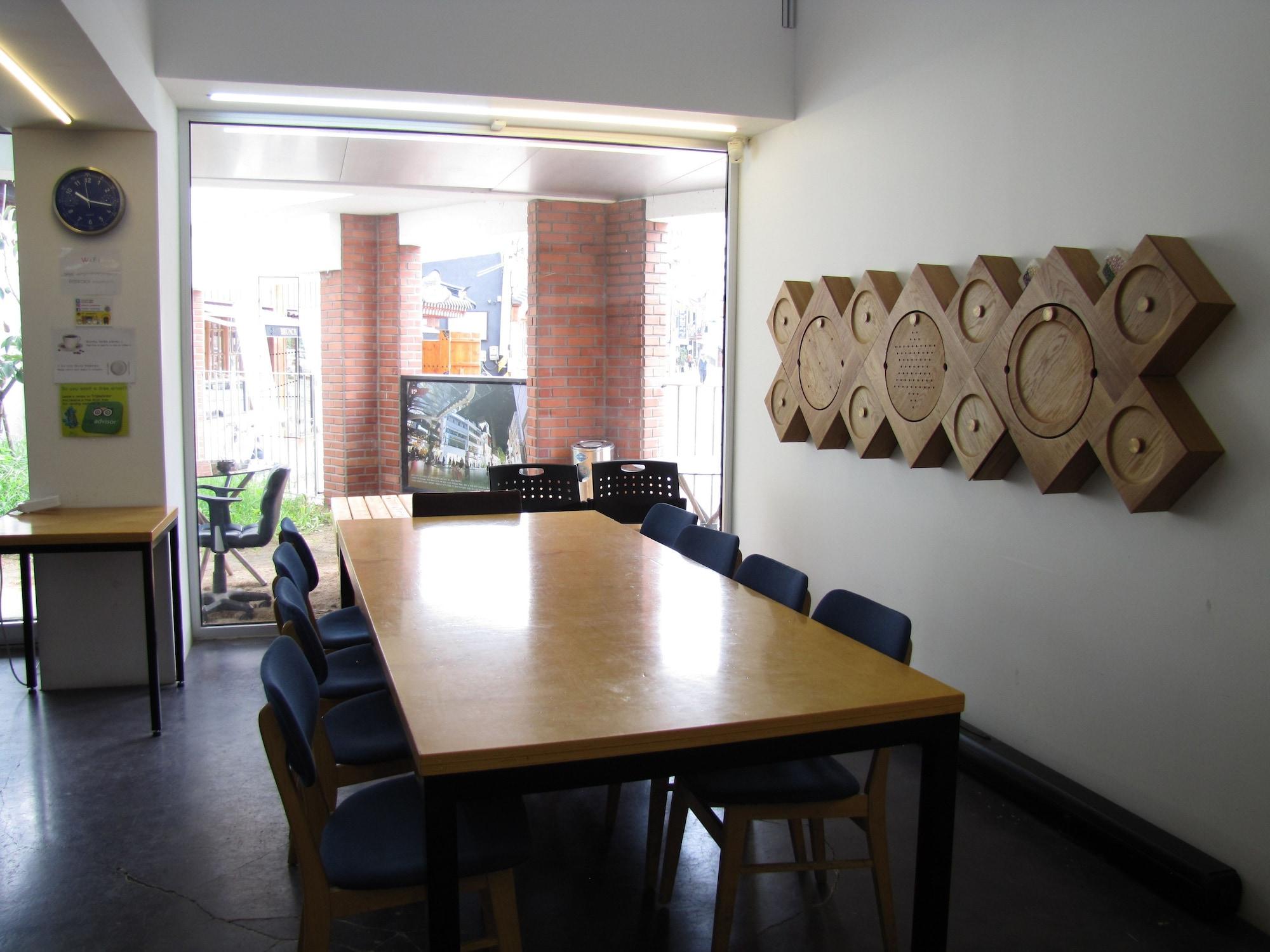 Sala de Reuniones Empathy Guesthouse - Hostel