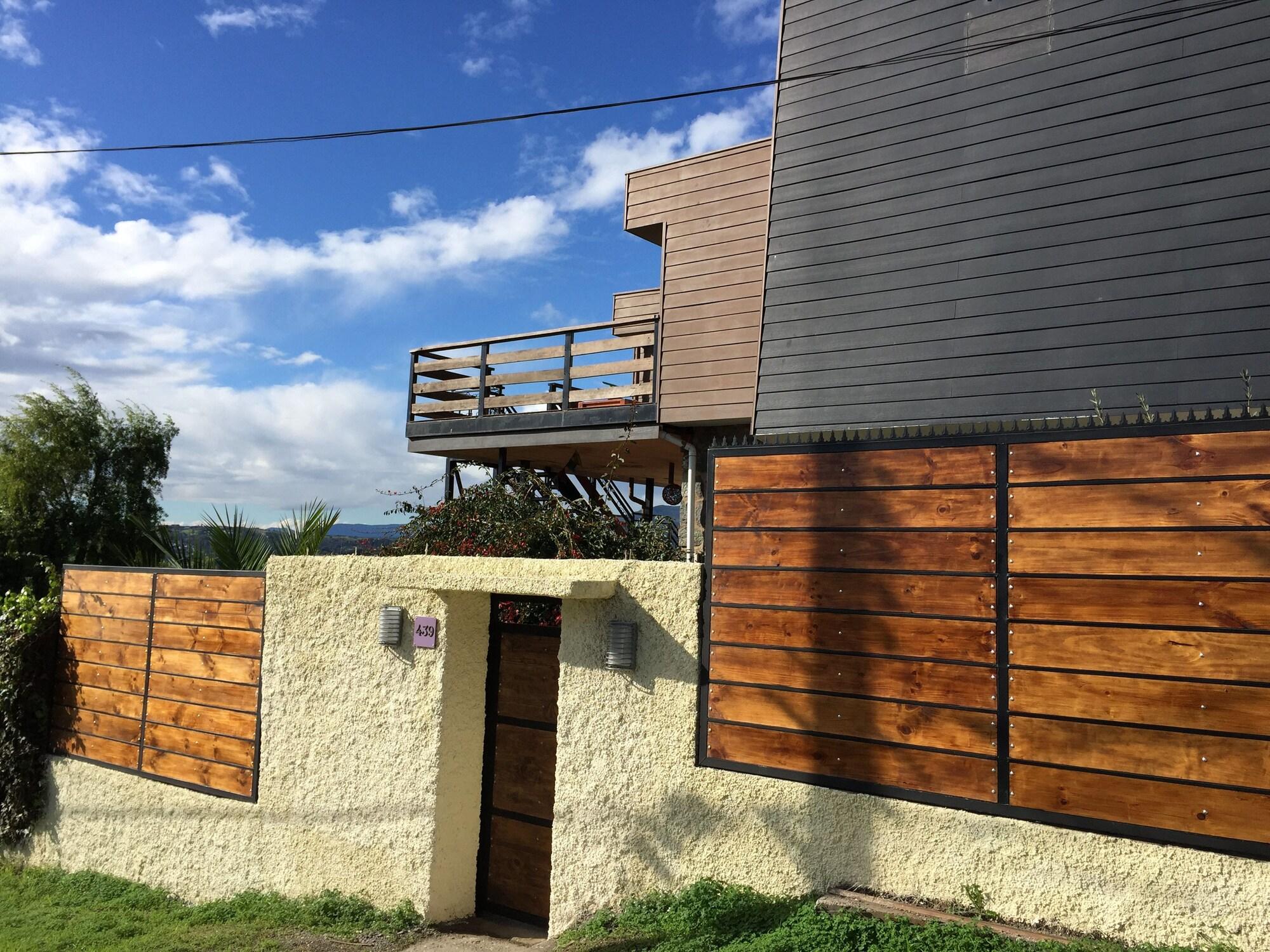 Vista Exterior Yemanya Hostal