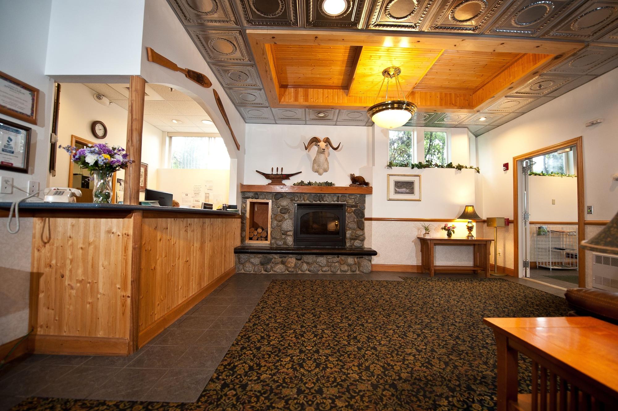 Vista Lobby Frontier Suites Hotel in Juneau