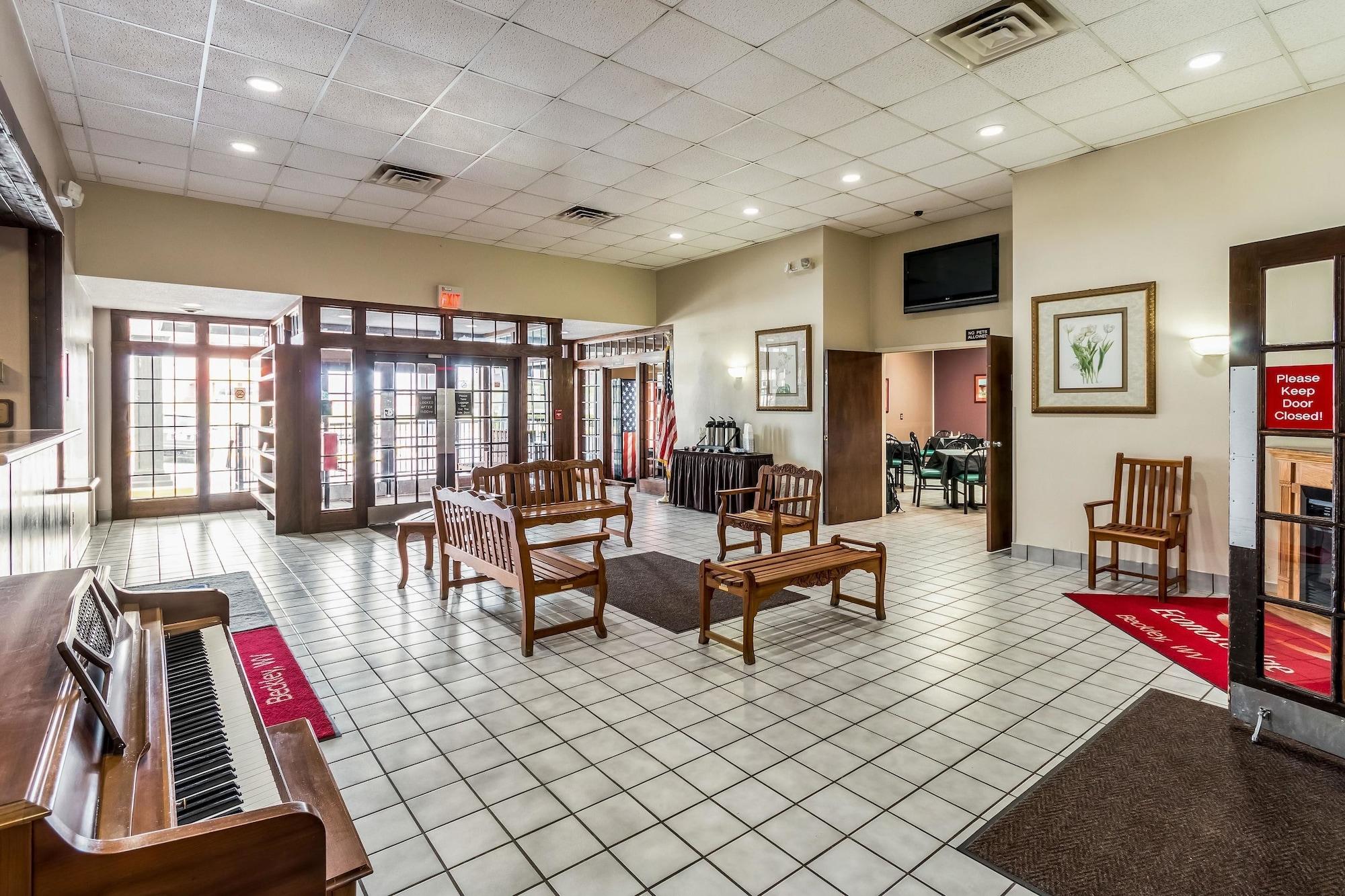 Vista Lobby Smart Extended Stay