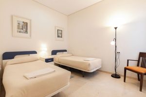 Alquiler Vacacional - NEW Luxurious Epicenter III Apartment: Free parking, Top location,Free A/C&Wi-Fi
