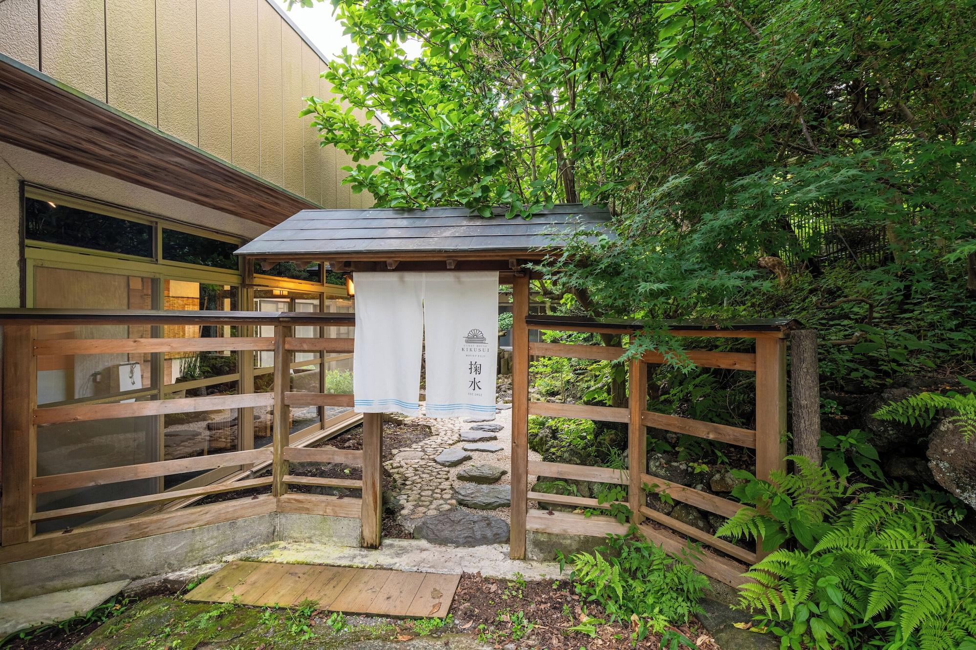 Vista Exterior Kikusui