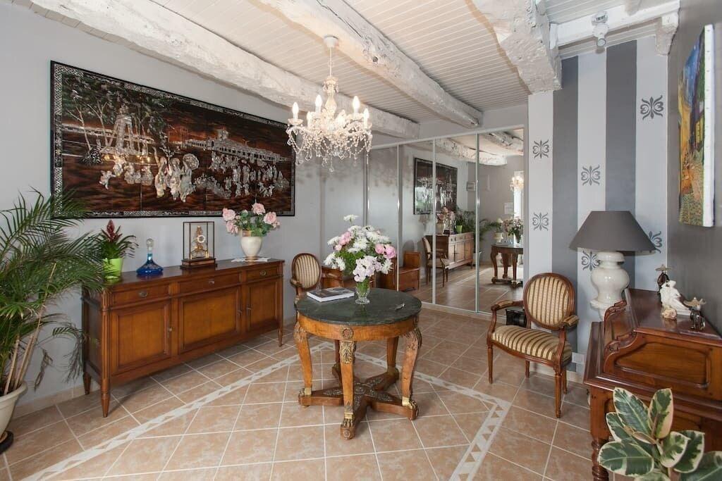Varios Les Palmiers Chambres d'hôtes