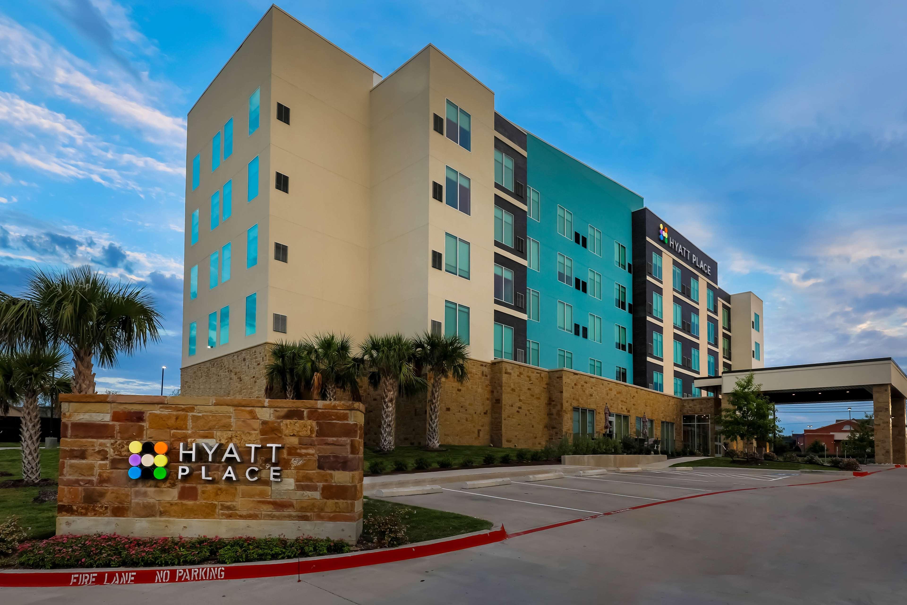 Vista Exterior Hyatt Place Waco