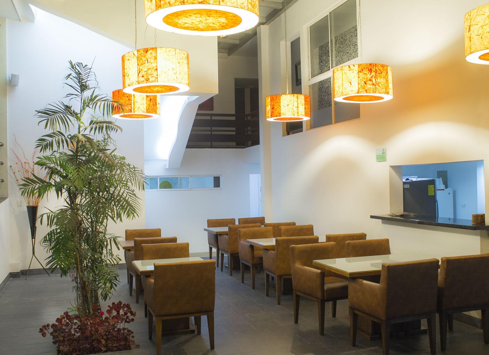 Restaurant Las Rosas Hotel Boutique