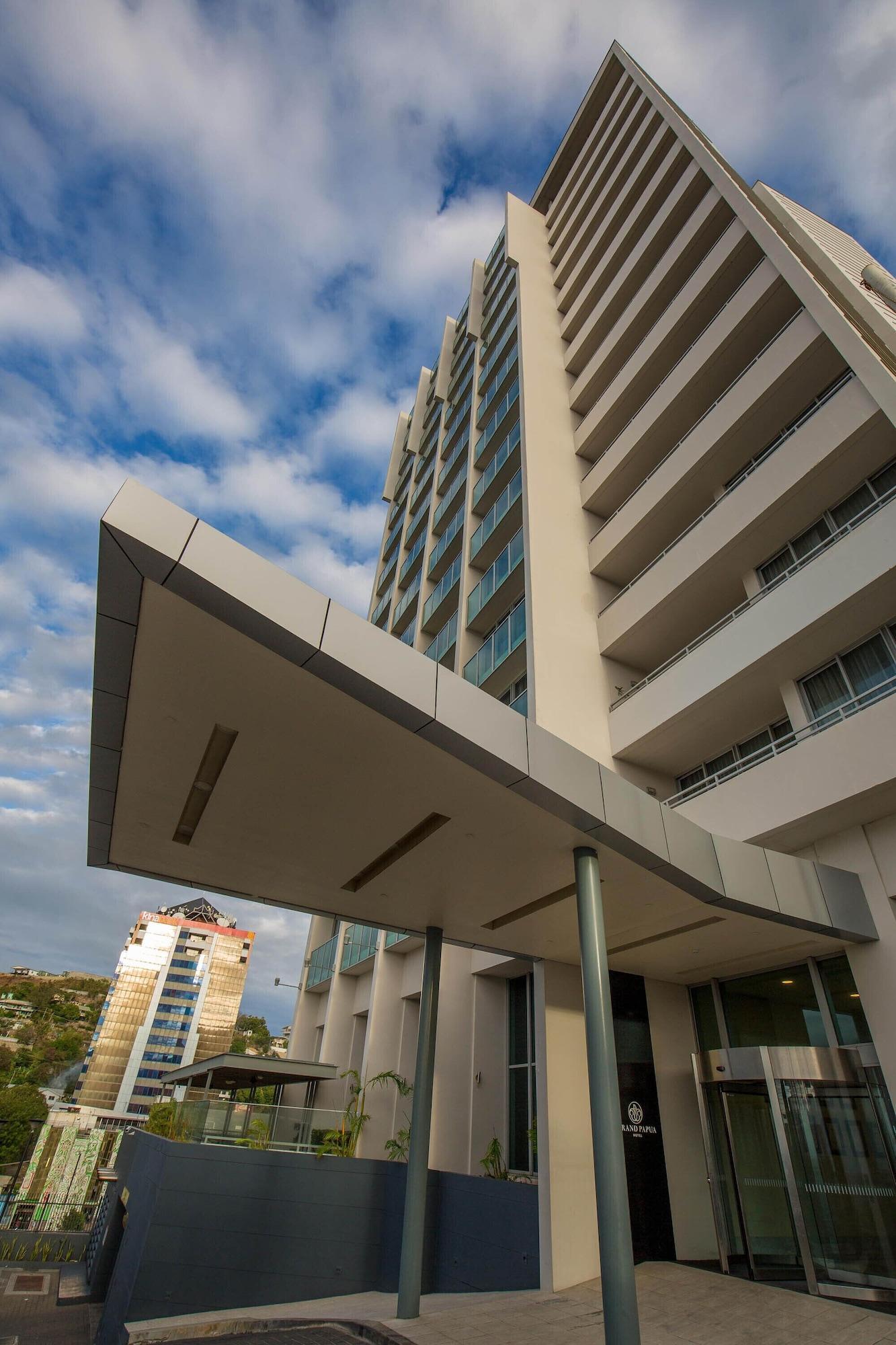 Vista Exterior Grand Papua Hotel - A Member of Radisson Individuals