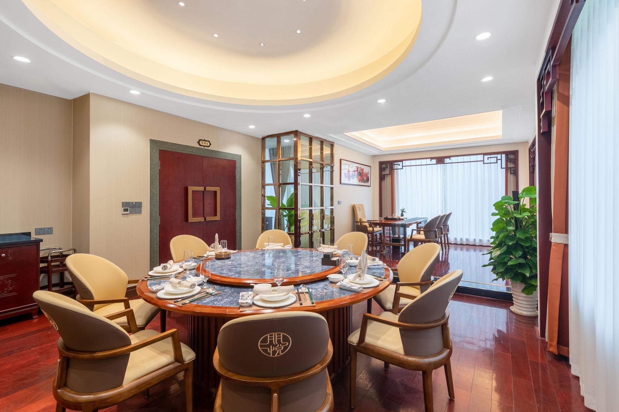 Restaurant Haili Garden Hotel