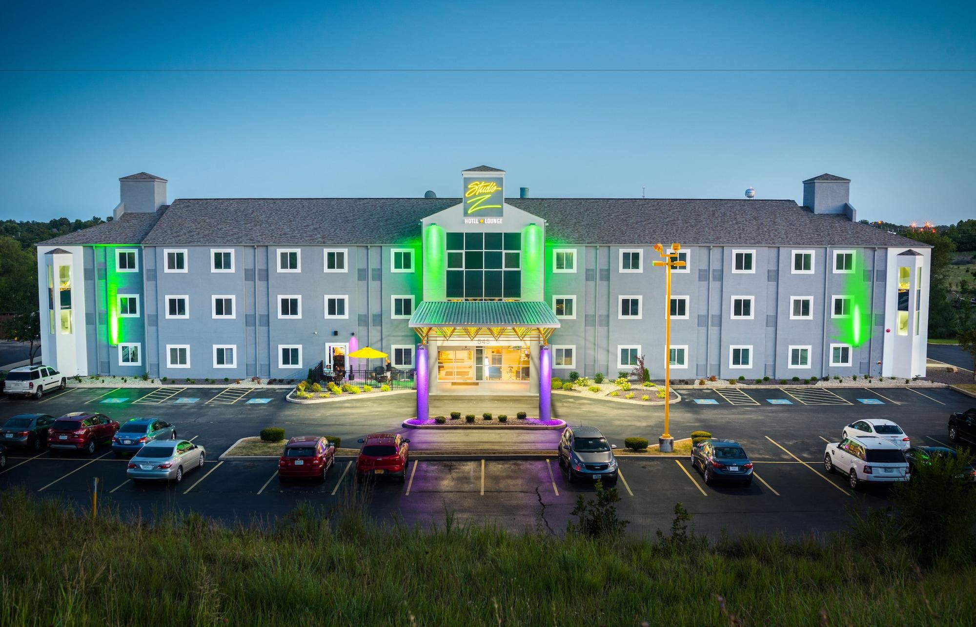 Vista Exterior Studio Z, Ascend Hotel Collection