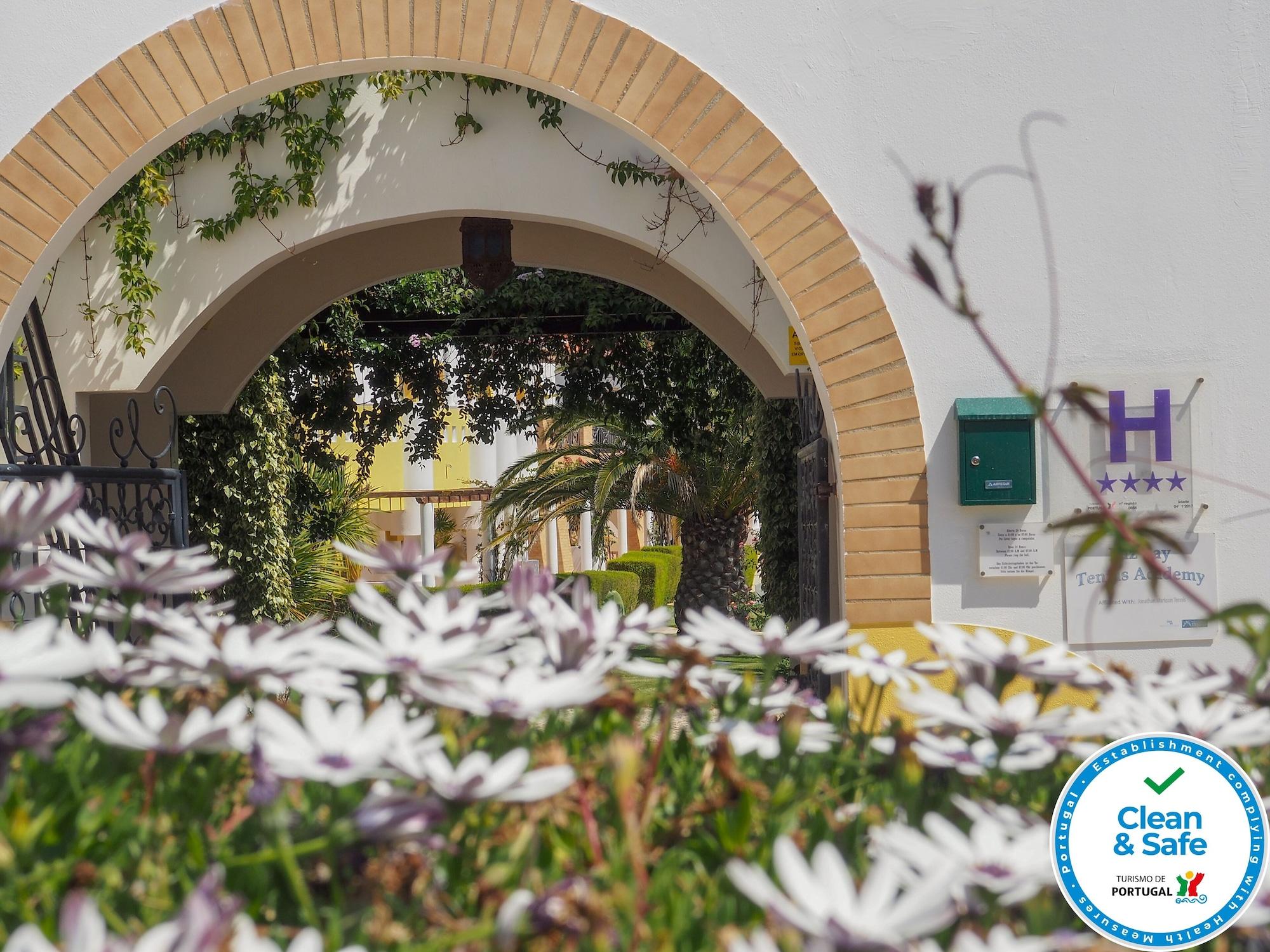 Vista Exterior Club House CVL