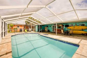 Renta temporal - Canal-front Tampa Vacation Rental w/ Private Pool!