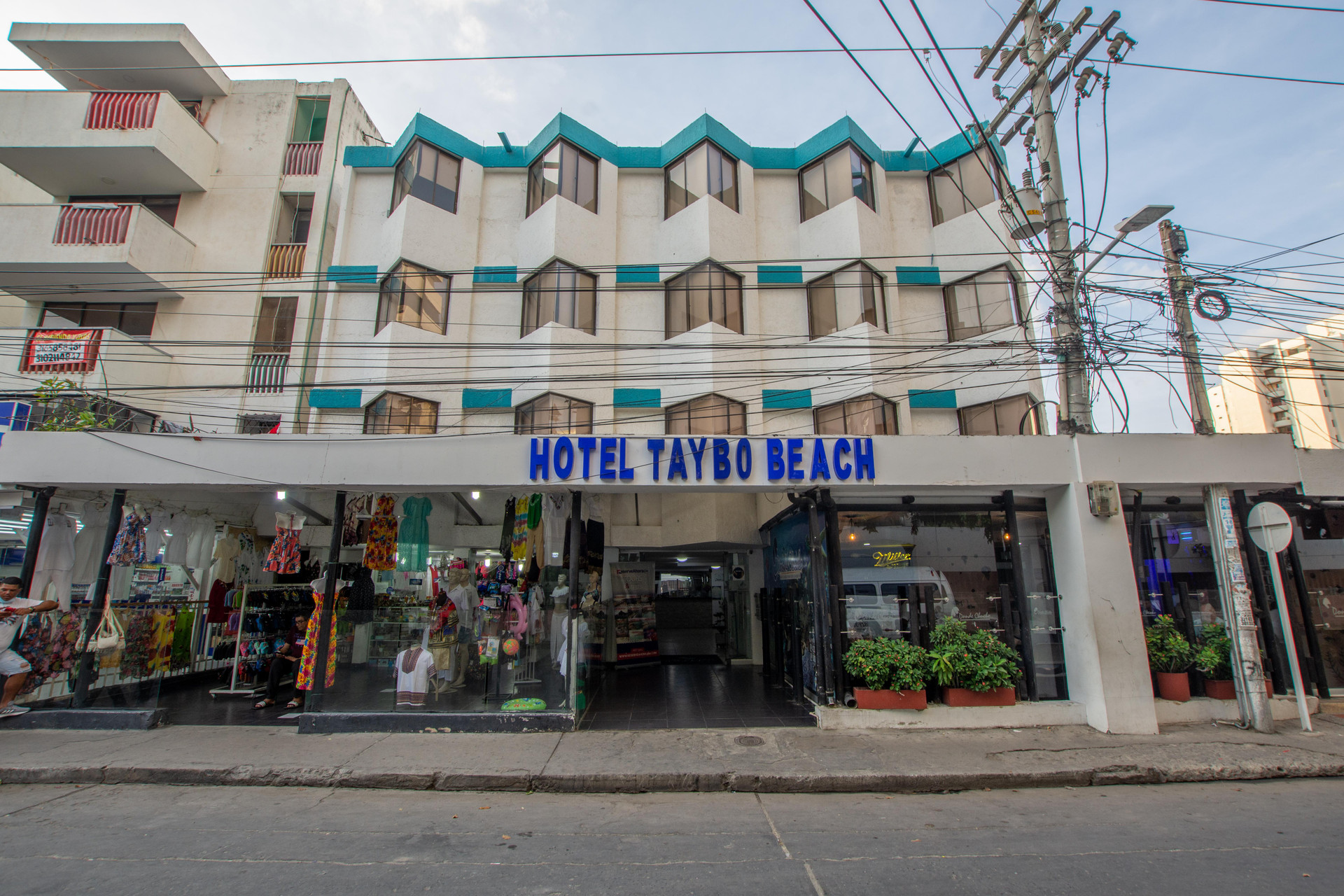 Vista Exterior Hotel Taybo Beach