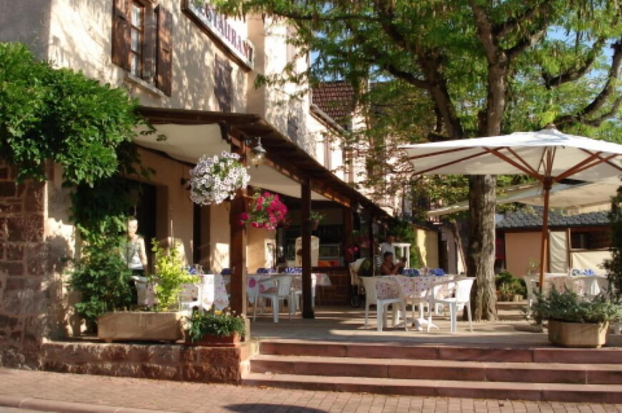 Varios Auberge Aux Portes de Conques