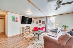 Alquiler Vacacional - Near Hiking & ATV Trails: Spacious Cabin in Mena!