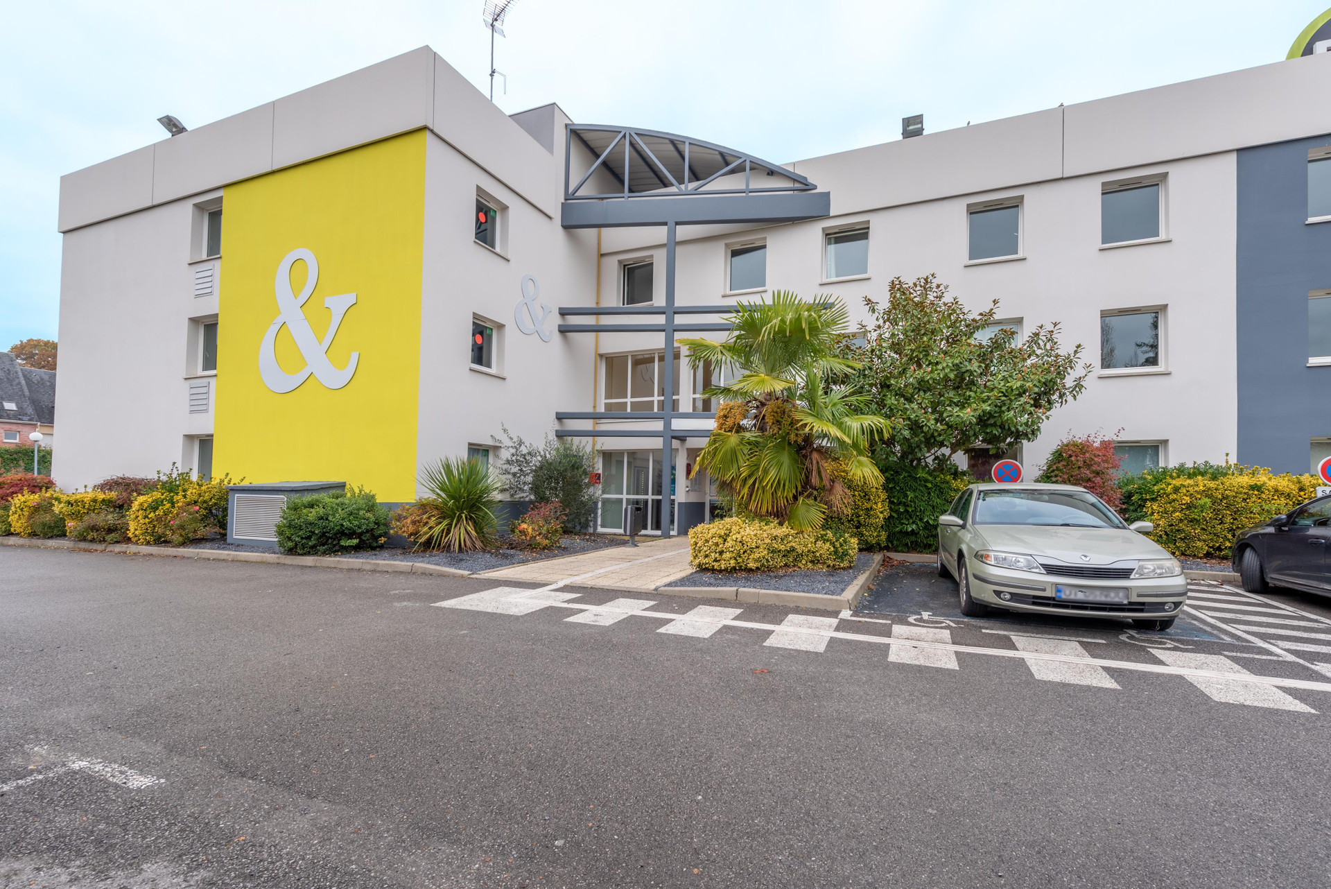 Varios B&B HOTEL Beauvais