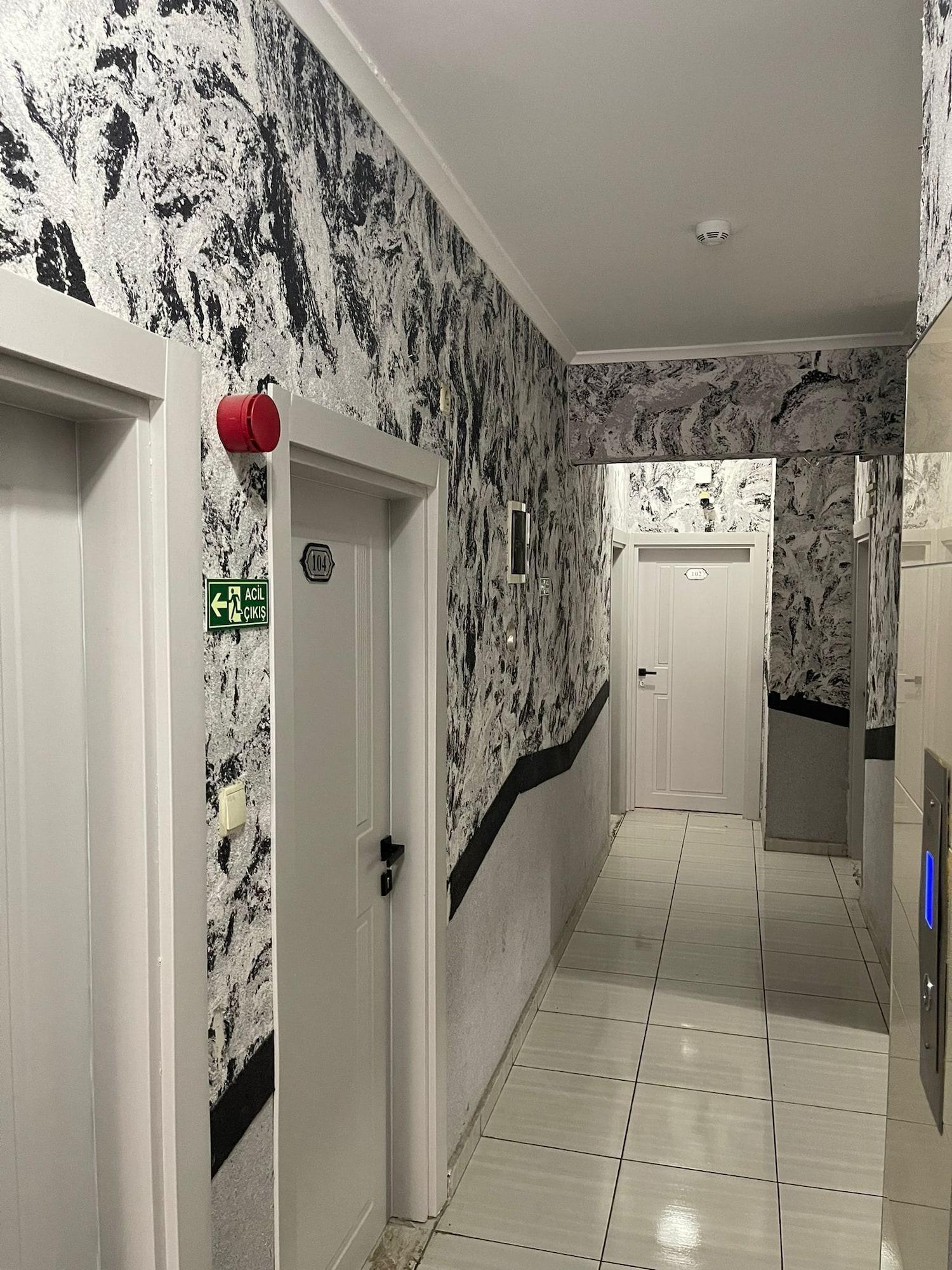 Varios Denizhan Otel