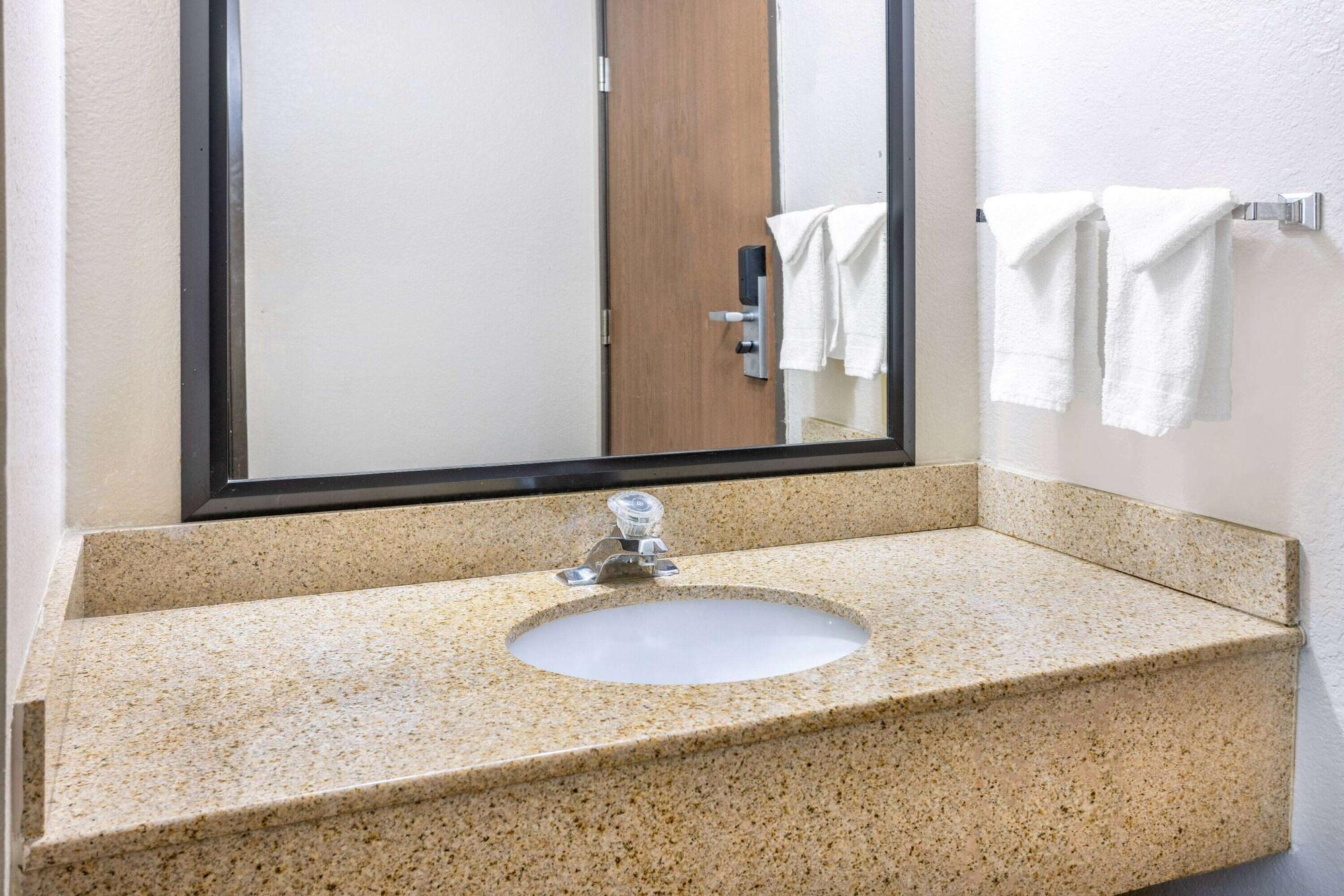 Equipamiento de Habitación Baymont by Wyndham Beloit