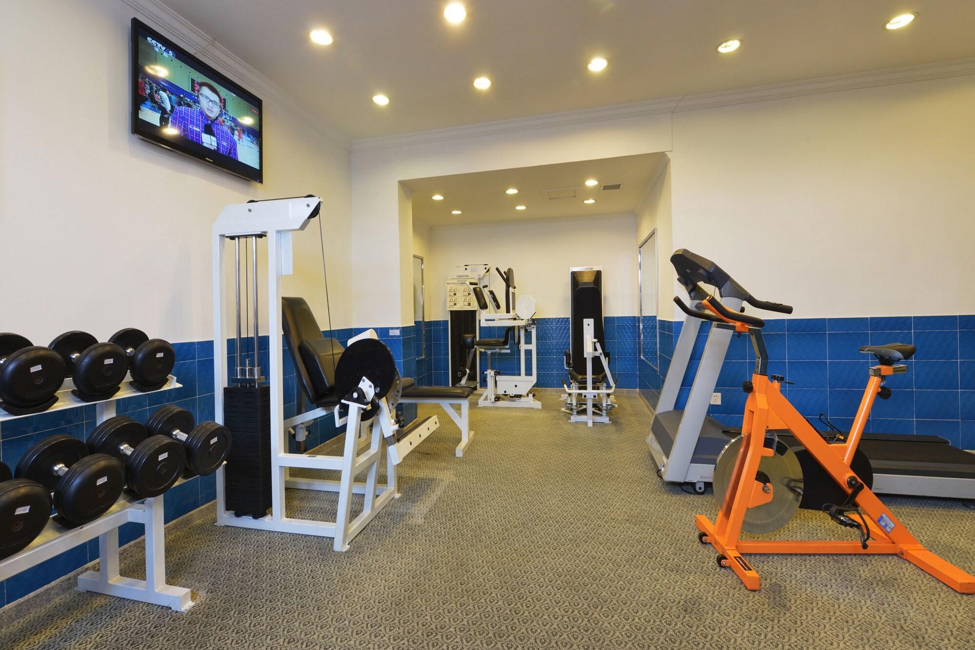 Gimnasio Baohua Harbour View Hotel