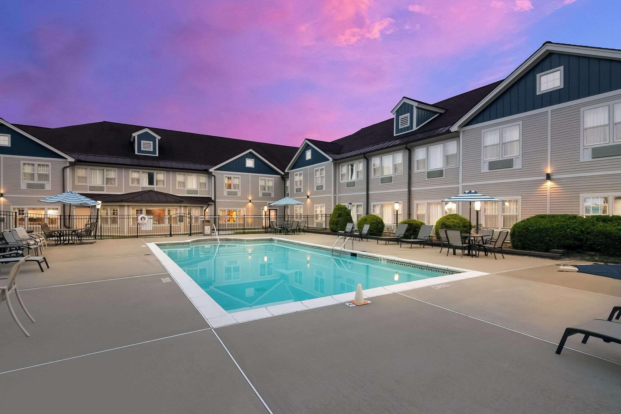 Vista Exterior The Hotel Saratoga, Ascend Hotel Collection