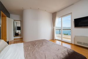 Alquiler Vacacional - Villa Mirjana - Exclusive beachfront 6 bedroom villa with pool